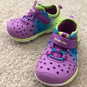 Stride rite size 4 shoes